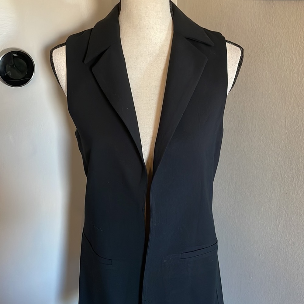 The Savile Row Co. London vest - Picture 2 of 7